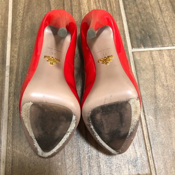 Prada Fiery Red Vernice Hidden Platform Pump 4 34 - Picture 8 of 8